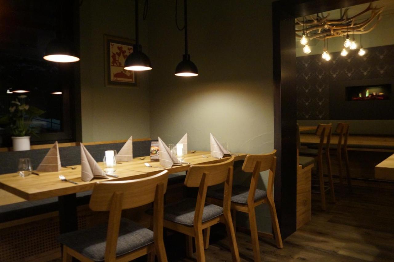 Hotel Gasthof Luis Варбург Екстериор снимка