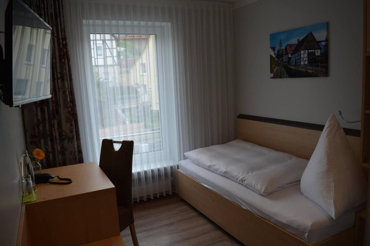 Hotel Gasthof Luis Варбург Екстериор снимка