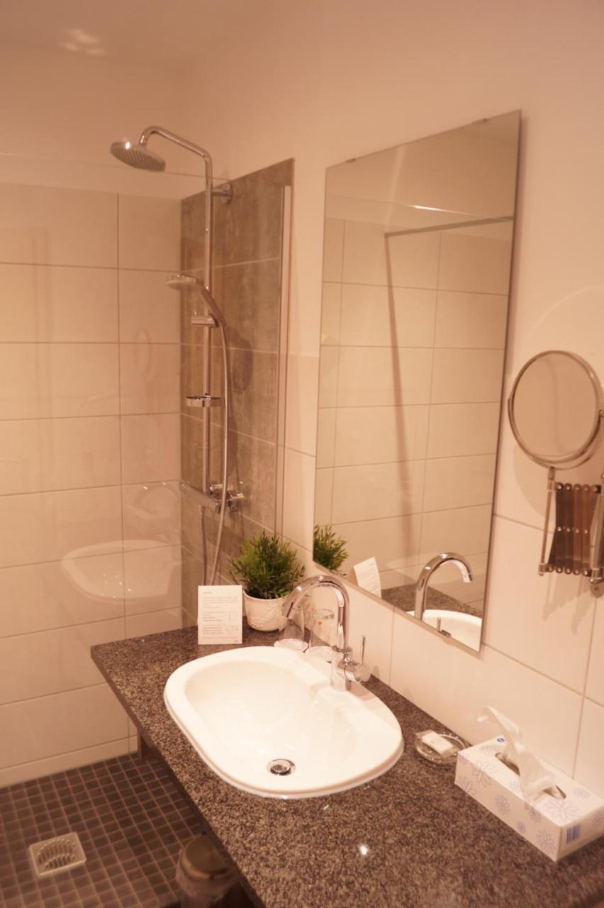 Hotel Gasthof Luis Варбург Екстериор снимка