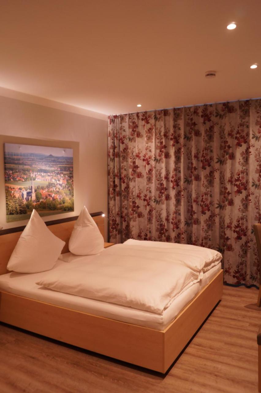 Hotel Gasthof Luis Варбург Екстериор снимка